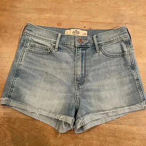 Hollister Size 3 W 26 High Rise Faded Short-Short tan embroidered back pockets